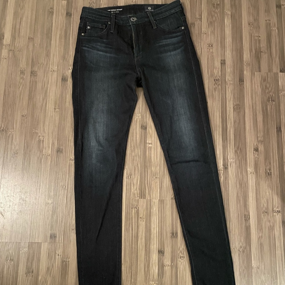 AG jeans, The Farrah. Size 25.